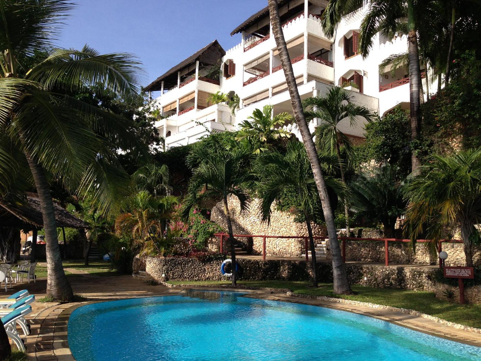 Tamarind Village Hotel Apartments Mombasa Exterior photo